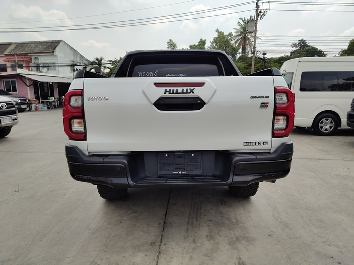 2023 TOYOTA Hilux DOUBLE CAB 2.8 4WD AT White