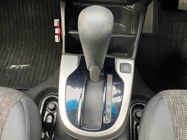 HONDA FIT 13G F PACKAGE