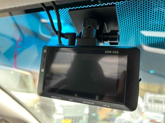 HONDA FIT 13G F PACKAGE