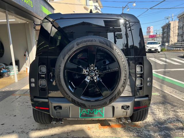 LAND ROVER DEFENDER 110 CARPATHIAN EDITION CURATED FOR JAPAN