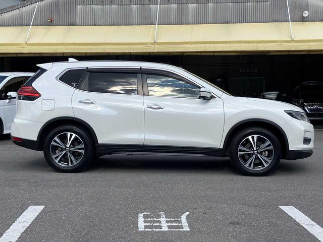 NISSAN X-TRAIL 20X