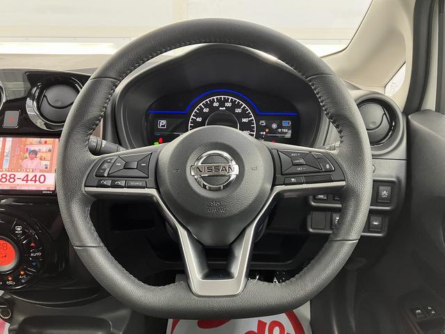 NISSAN NOTE E-POWER MEDALIST FOUR