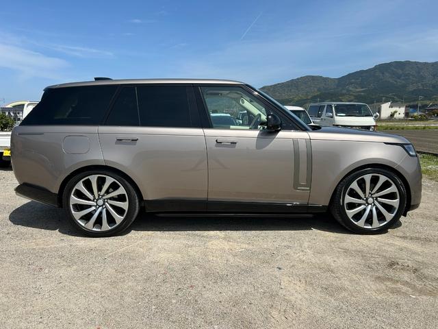 LAND ROVER RANGE ROVER HSE D300 STANDARD WHEELBASE