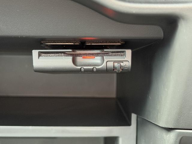 NISSAN NOTE E-POWER MEDALIST BLACK ARROW
