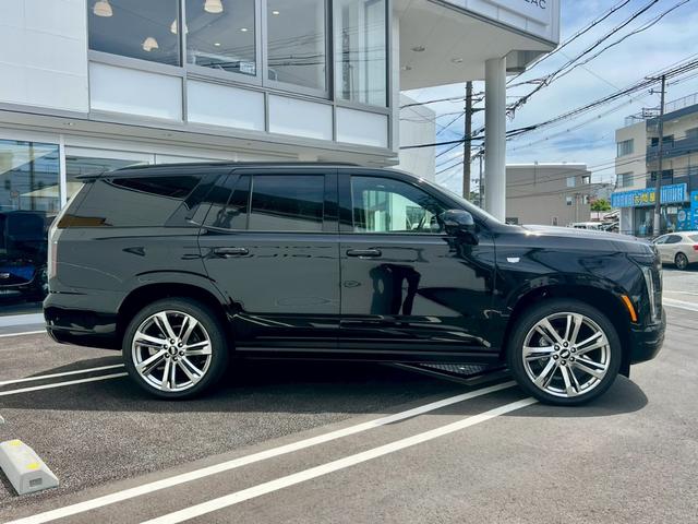 CADILLAC CADILLAC ESCALADE SPORT