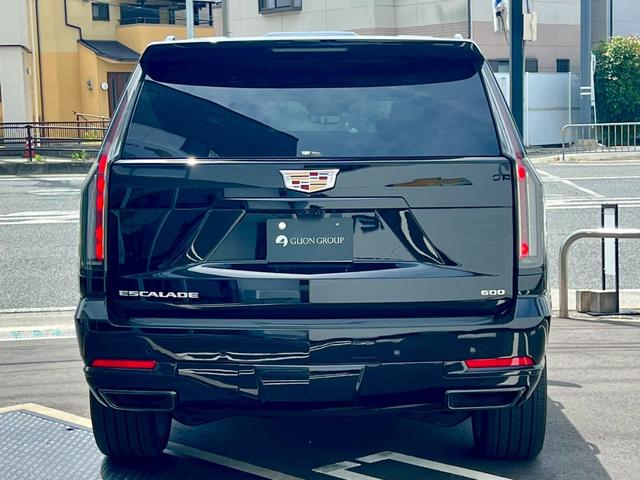 CADILLAC CADILLAC ESCALADE SPORT