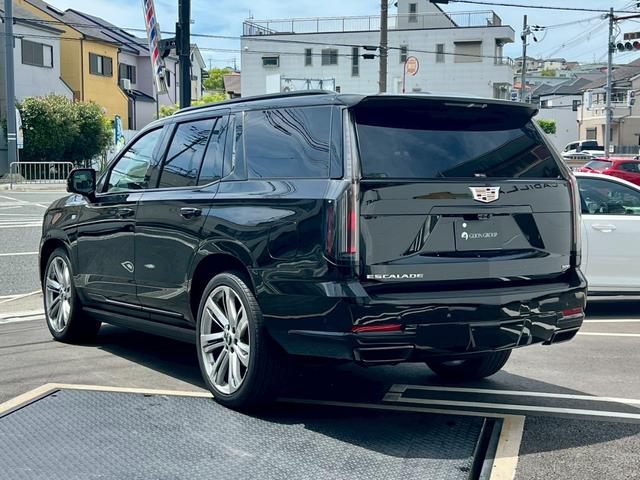 CADILLAC CADILLAC ESCALADE SPORT