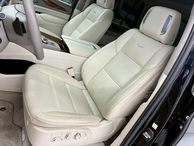 CADILLAC CADILLAC ESCALADE SPORT