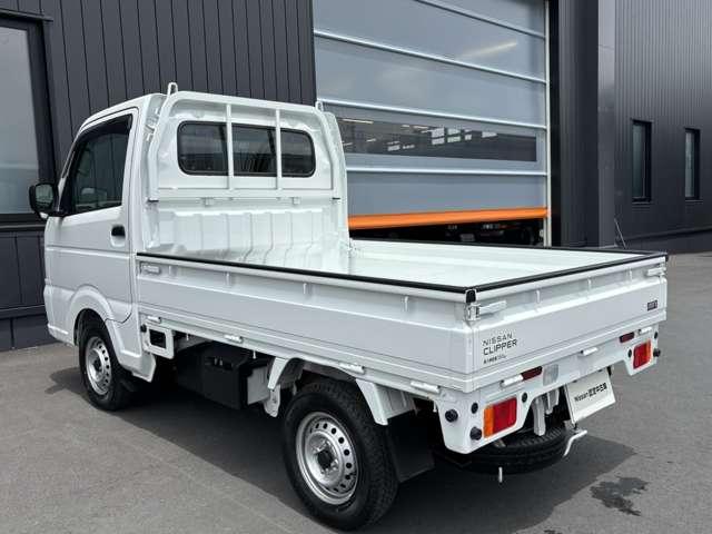 NISSAN CLIPPER TRUCK DX