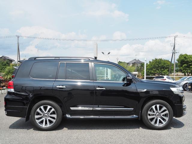 TOYOTA LAND CRUISER ZX