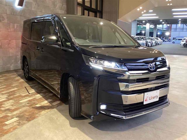 TOYOTA NOAH HYBRID S-Z
