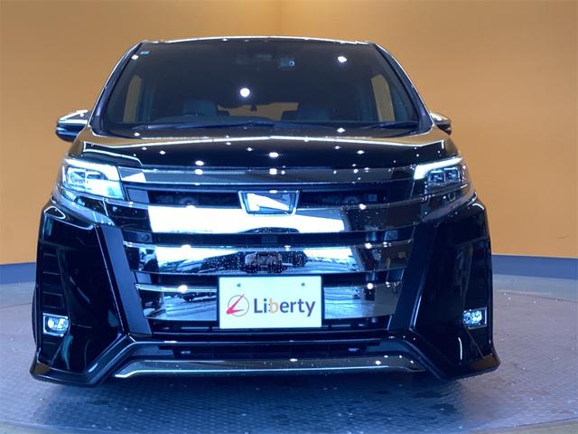 TOYOTA NOAH SI WxB III