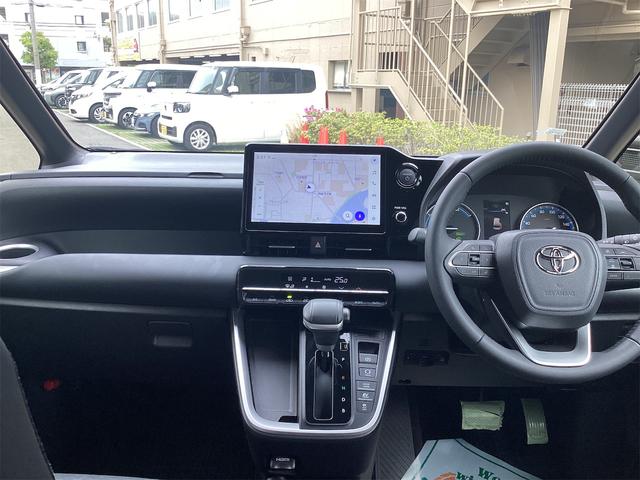TOYOTA NOAH HYBRID S-G