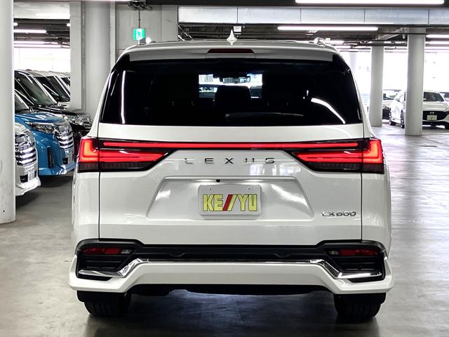 LEXUS LX LX600