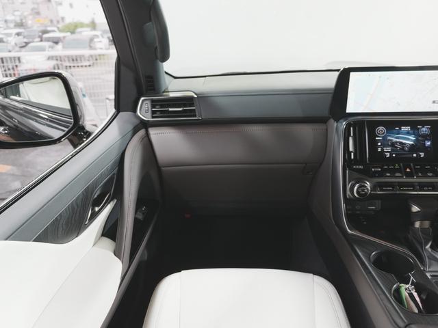 LEXUS LX LX600