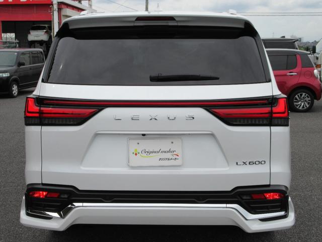 LEXUS LX LX600