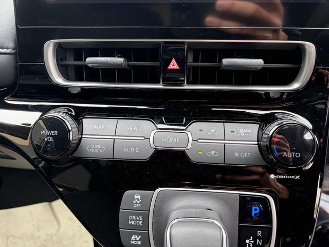 TOYOTA AQUA Z