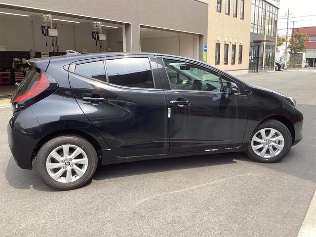 TOYOTA AQUA Z