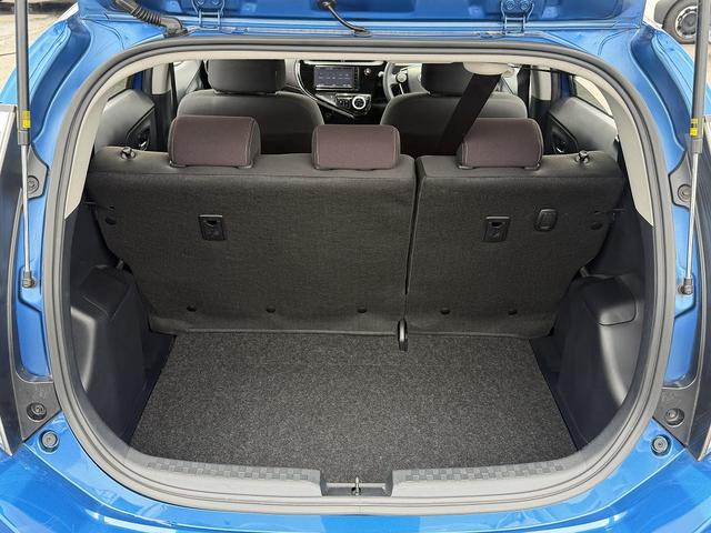 TOYOTA AQUA G
