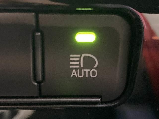 TOYOTA PRIUS S TOURING SELECTION