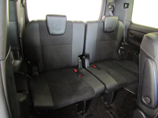 TOYOTA VOXY ZS KIRAMEKI III