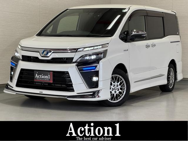 TOYOTA VOXY HYBRID ZS KIRAMEKI II