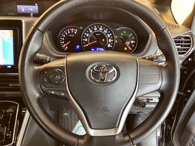 TOYOTA VOXY ZS KIRAMEKI III