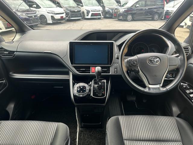 TOYOTA VOXY ZS KIRAMEKI II
