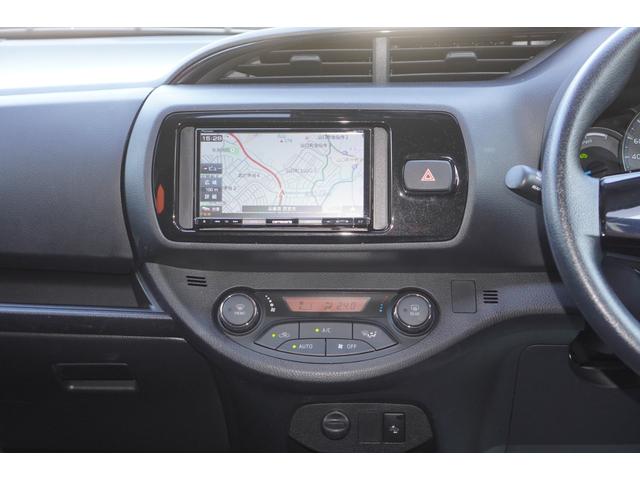 TOYOTA VITZ HYBRID F