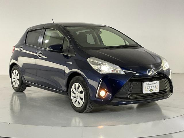 TOYOTA VITZ HYBRID F SAFETY EDITION III