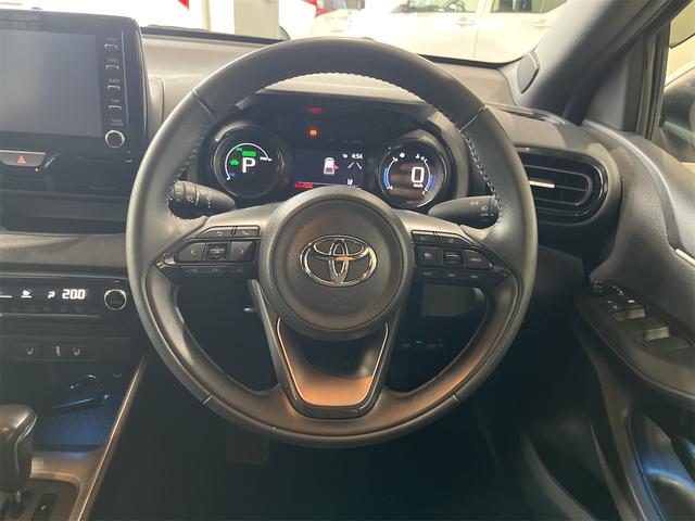 TOYOTA YARIS HYBRID Z