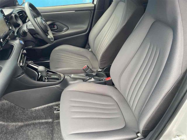 TOYOTA YARIS HYBRID G