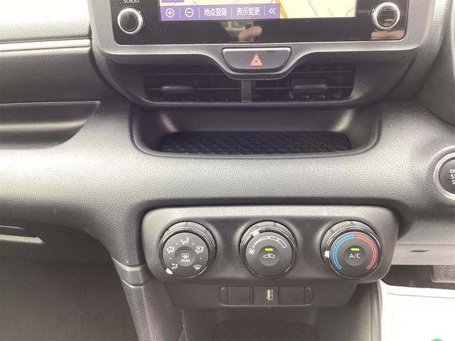 TOYOTA YARIS X