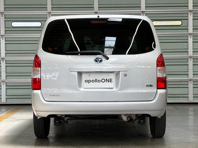 TOYOTA SUCCEED HYBRID UL-X