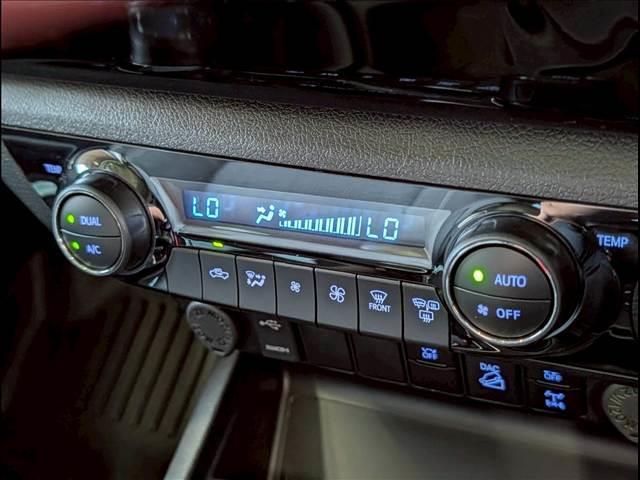 TOYOTA HILUX Z