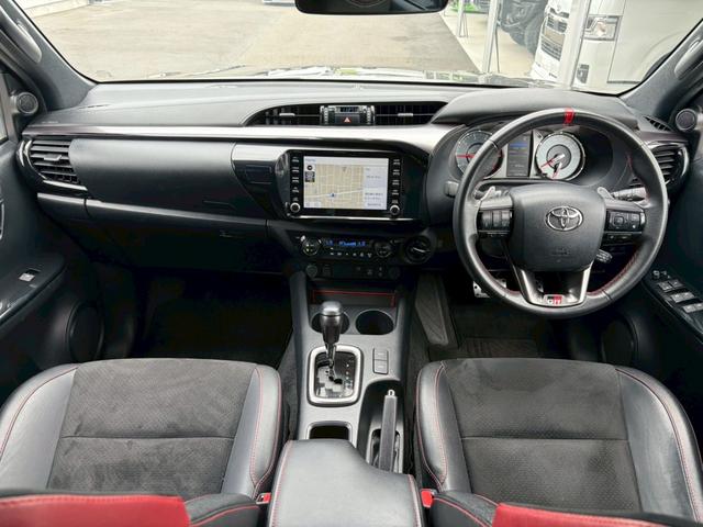 TOYOTA HILUX Z GR SPORT
