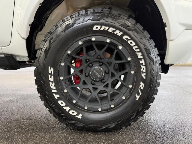 TOYOTA HILUX Z GR SPORT
