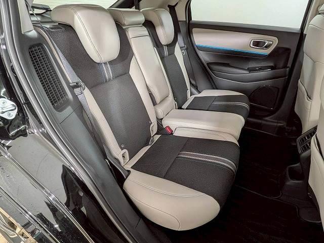 HONDA VEZEL E:HEV Z PLAY PACKAGE