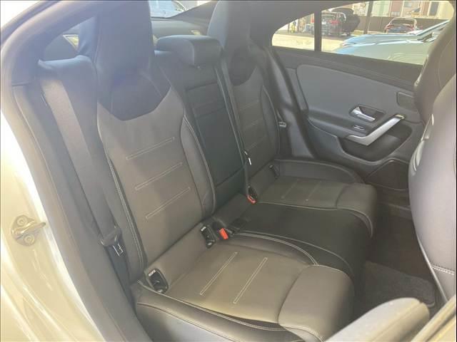 MERCEDES BENZ CLA-CLASS CLA200D AMG LEATHER EXCLUSIVE PACKAGE