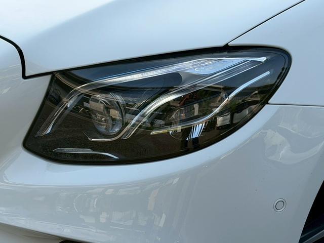 MERCEDES BENZ E-CLASS E200 AVANTGARDE SPORT