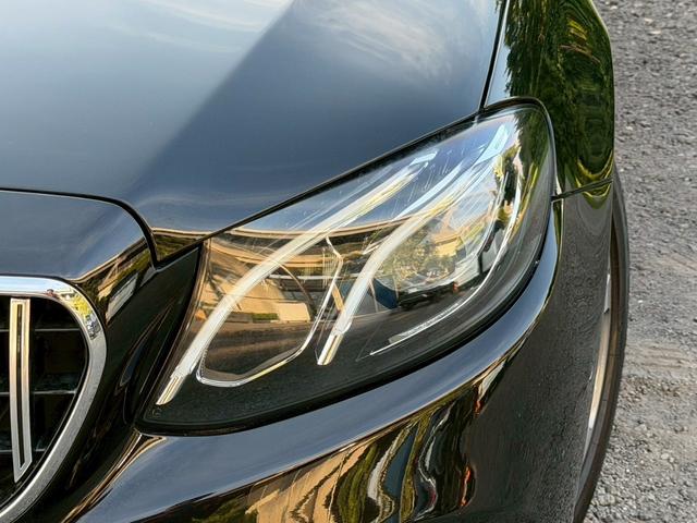 MERCEDES BENZ E-CLASS E220D AVANTGARDE