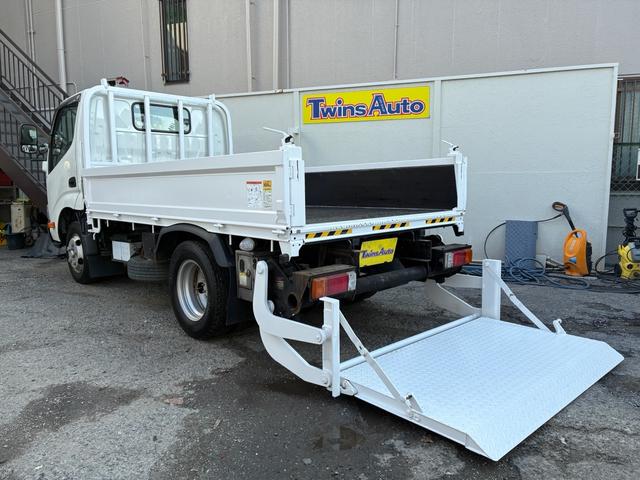 TOYOTA DYNA TRUCK