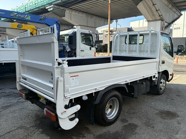 TOYOTA DYNA TRUCK