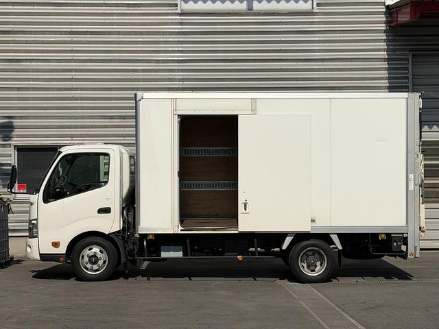 TOYOTA DYNA TRUCK