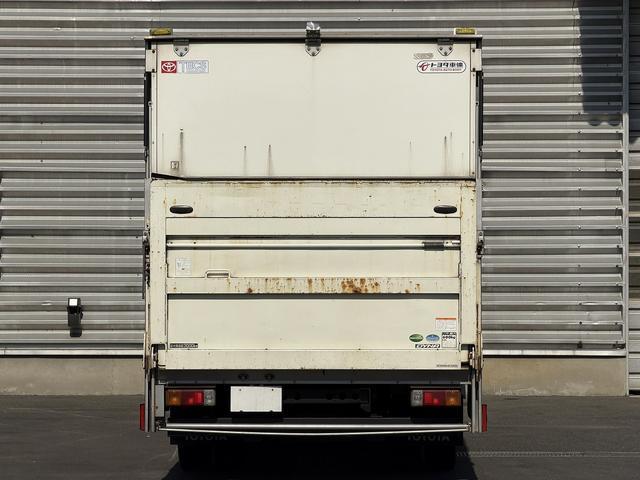 TOYOTA DYNA TRUCK