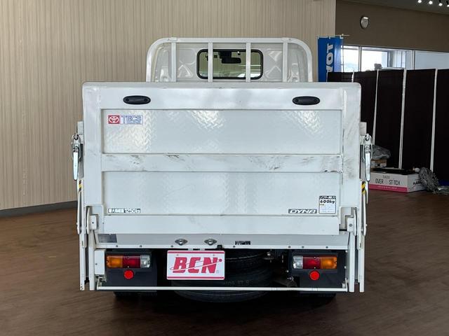 TOYOTA DYNA TRUCK