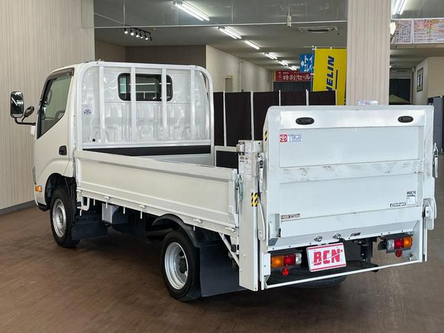 TOYOTA DYNA TRUCK