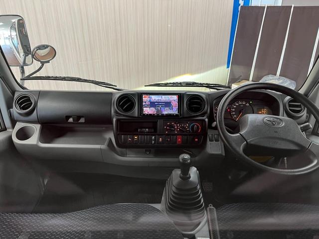 TOYOTA DYNA TRUCK