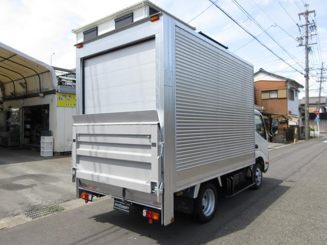 TOYOTA DYNA TRUCK
