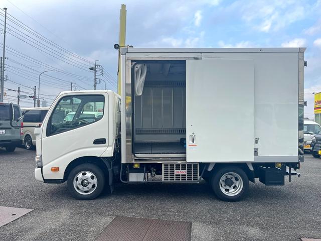 TOYOTA DYNA TRUCK